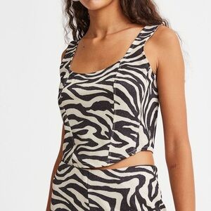 ⭐️H&M Metallic Zebra Striped Corset Look Tank Top M NWT